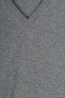 MIDDLE GREY LAMBSWOOL V-NECK JUMPER