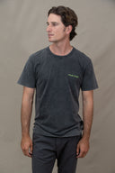 ASPHALT/GREEN MONSIEUR T-SHIRT