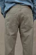 KAKI HYBRID JEANS