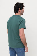 BOTTLE GREEN MONSIEUR LEVEL T-SHIRT