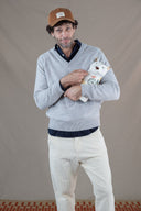 LIGHT GREY LAMBSWOOL V-NECK JUMPER