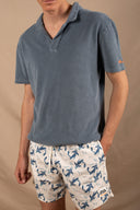 DEEP BLUE LE BLEU OCÉAN TOWEL POLO