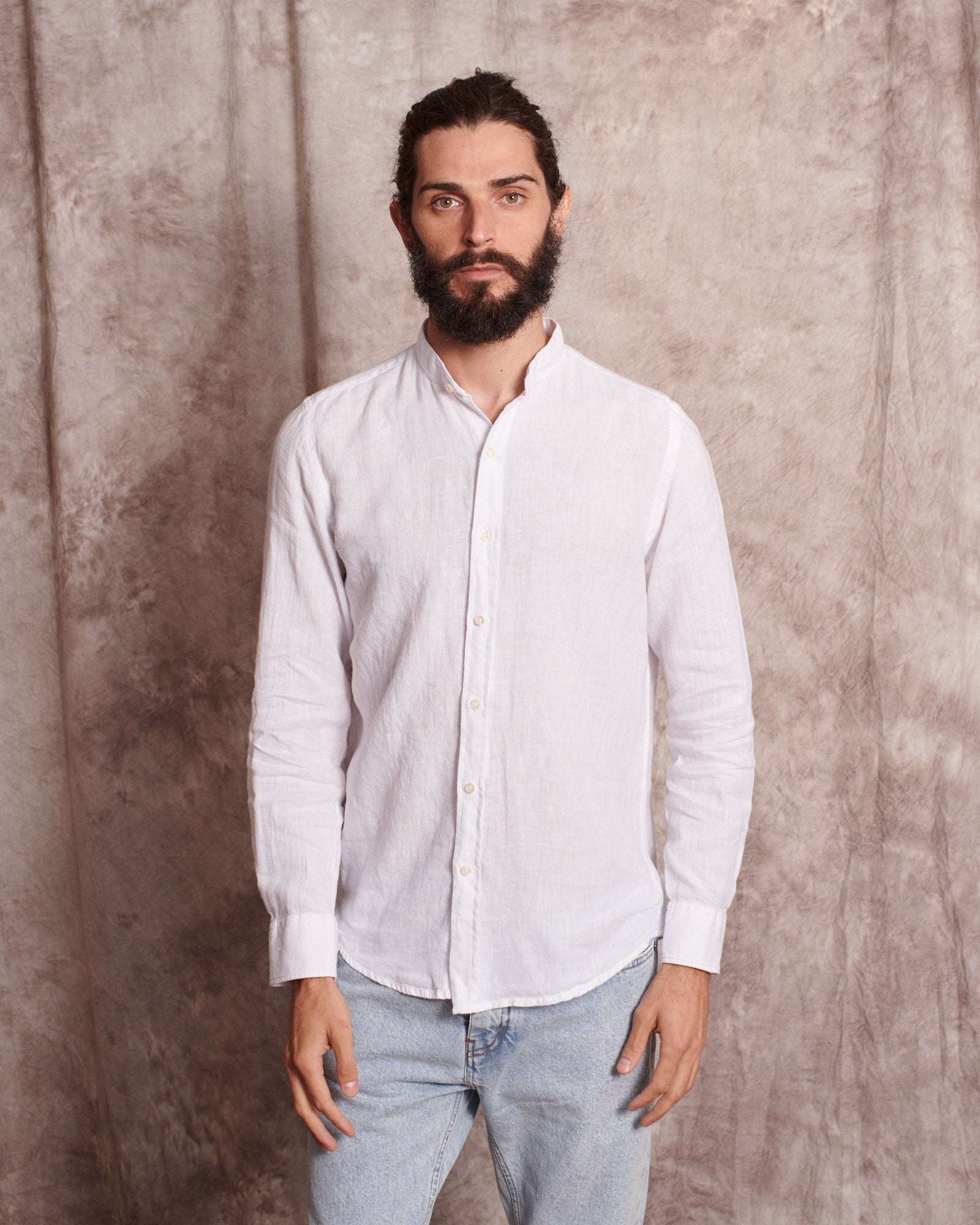 WHITE MAO LINEN SHIRT